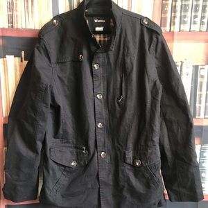 - Wantdo black military type jacket ..